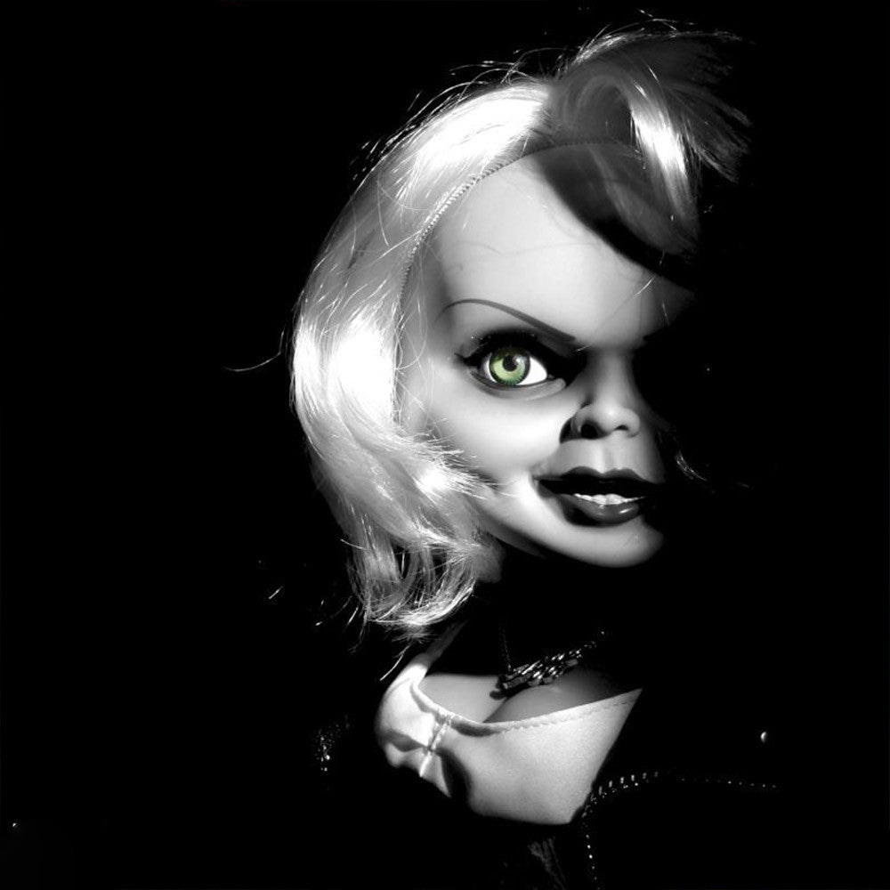 Mezco Bride Of Chucky Tiffany 15" MDS Mega Scale Figure With Sound